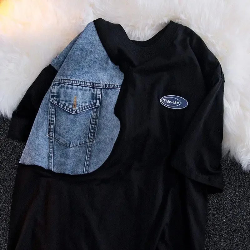2024 Retro Personalized Design Denim Patchwork Short Sleeve T-shirt Men's and Women's Fashion Loose Casual Hip Hop Top
2024 Retro Personalized Design Denim Patchwork Short Sleeve T-shirt Men's and Women's Fashion Loose Casual Hip Hop Top
