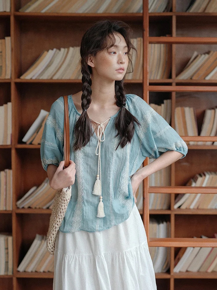 Ethnic Embroidered Loose Sleeveless Shirt Women's Travel Casual Fashion Braid Belt Design Sense Short Sleeve Blouse
Ethnic Embroidered Loose Sleeveless Shirt Women's Travel Casual Fashion Braid Belt Design Sense Short Sleeve Blouse