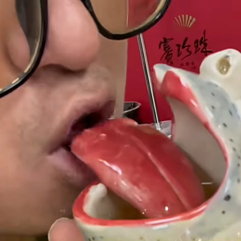 Creative handmade ugly fish ceramic cup,funny straw drinking cup,emoj design,breakfast lunch milk coffee cup,unique ceramic gift
Creative handmade ugly fish ceramic cup,funny straw drinking cup,emoj design,breakfast lunch milk coffee cup,unique ceramic gift