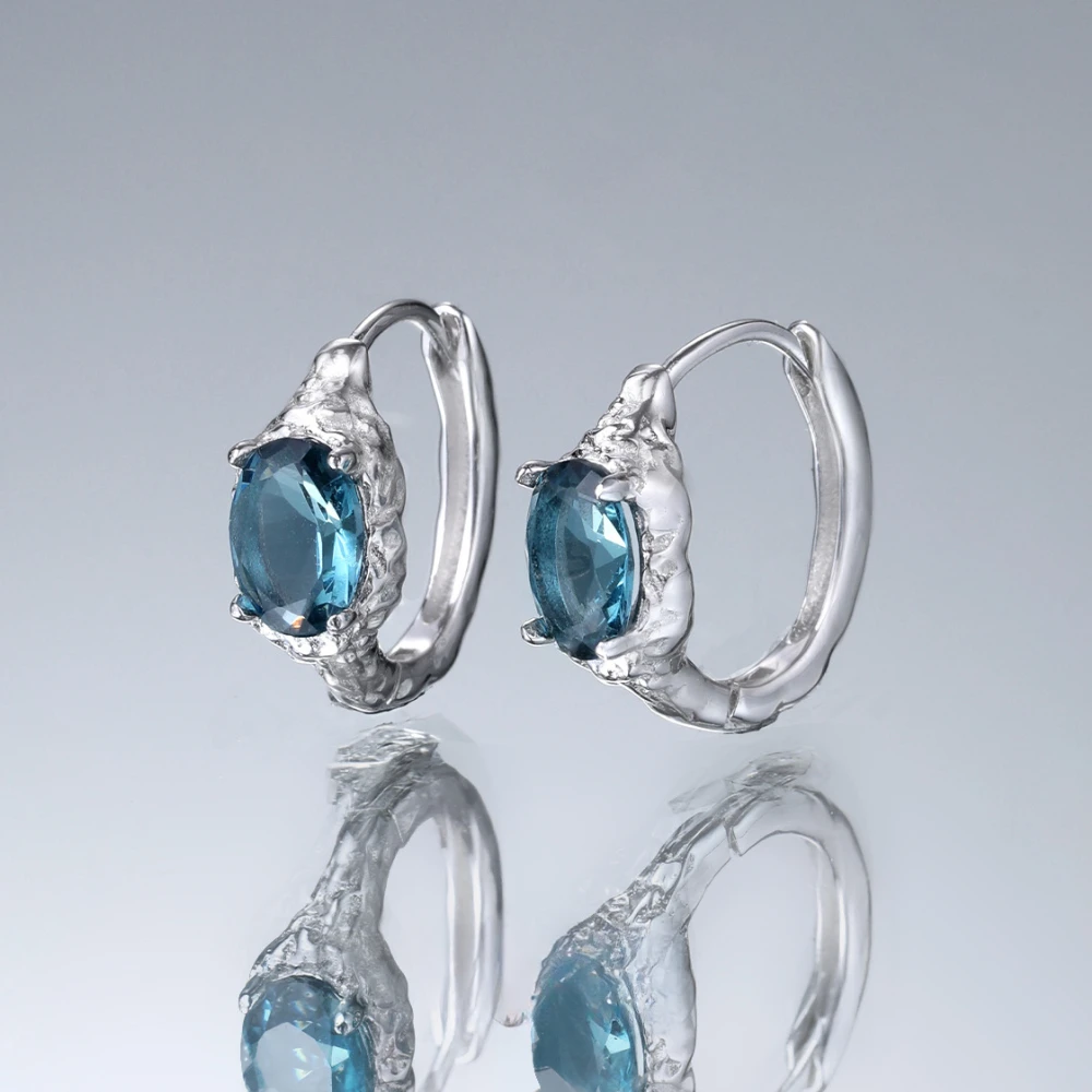 Versatile S925 Sterling Silver Earrings for Women's Fashion Jewelry Luxury Original Design Grey Blue Zircon Earring Wholesale
Versatile S925 Sterling Silver Earrings for Women's Fashion Jewelry Luxury Original Design Grey Blue Zircon Earring Wholesale