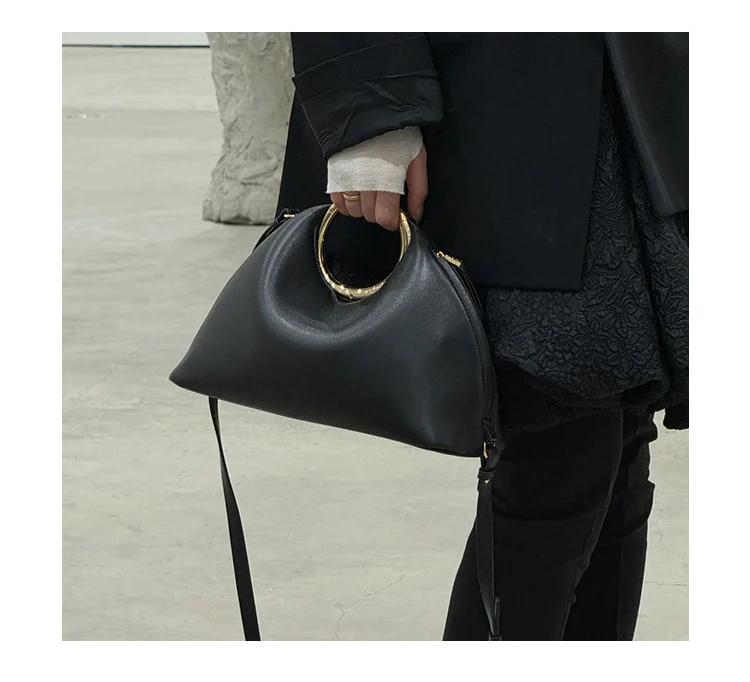 High Quality Women's Clutch Evening Purse Elegant Top-handle Moon Hobo Handbag Shoulder Crossbody Vegan Leather Bag for Party
High Quality Women's Clutch Evening Purse Elegant Top-handle Moon Hobo Handbag Shoulder Crossbody Vegan Leather Bag for Party