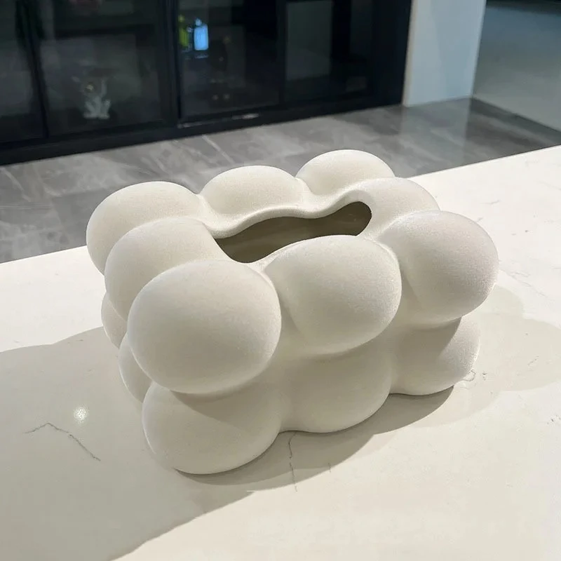 Modern Flocked Cloud Ceramic Tissue Box Desk Ornaments White Cloud Shape Porcelain Tissue Box Bedside Table Paper Towel Case New
Modern Flocked Cloud Ceramic Tissue Box Desk Ornaments White Cloud Shape Porcelain Tissue Box Bedside Table Paper Towel Case New