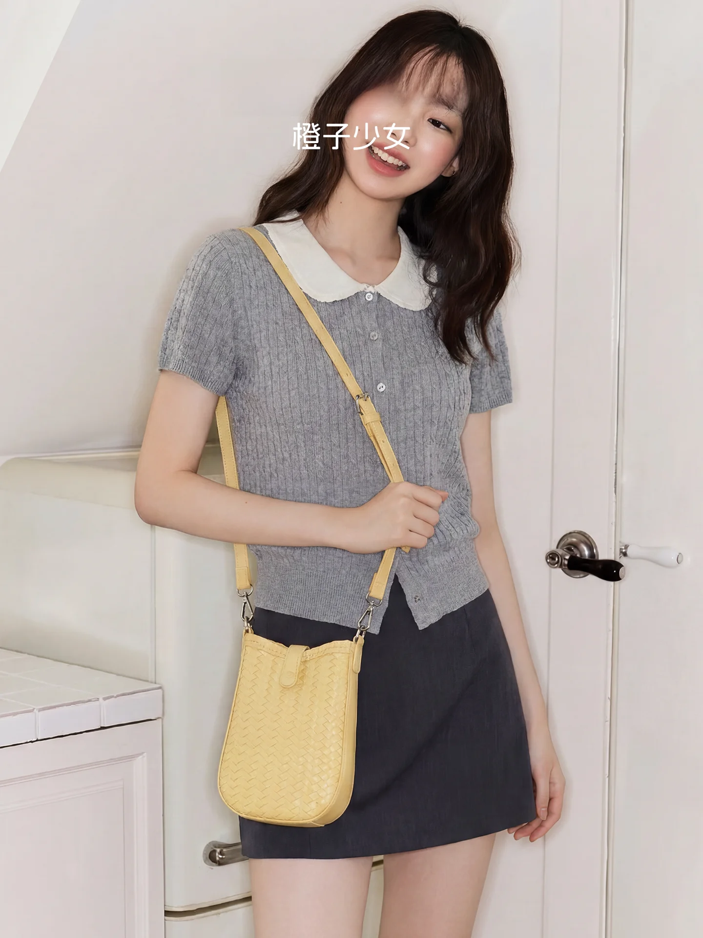 Korean Style Crochet Mobile Phone Bag Small Vertical Size Women's Crossbody Bag Sweet Cool Style Synthetic Leather Interior
Korean Style Crochet Mobile Phone Bag Small Vertical Size Women's Crossbody Bag Sweet Cool Style Synthetic Leather Interior