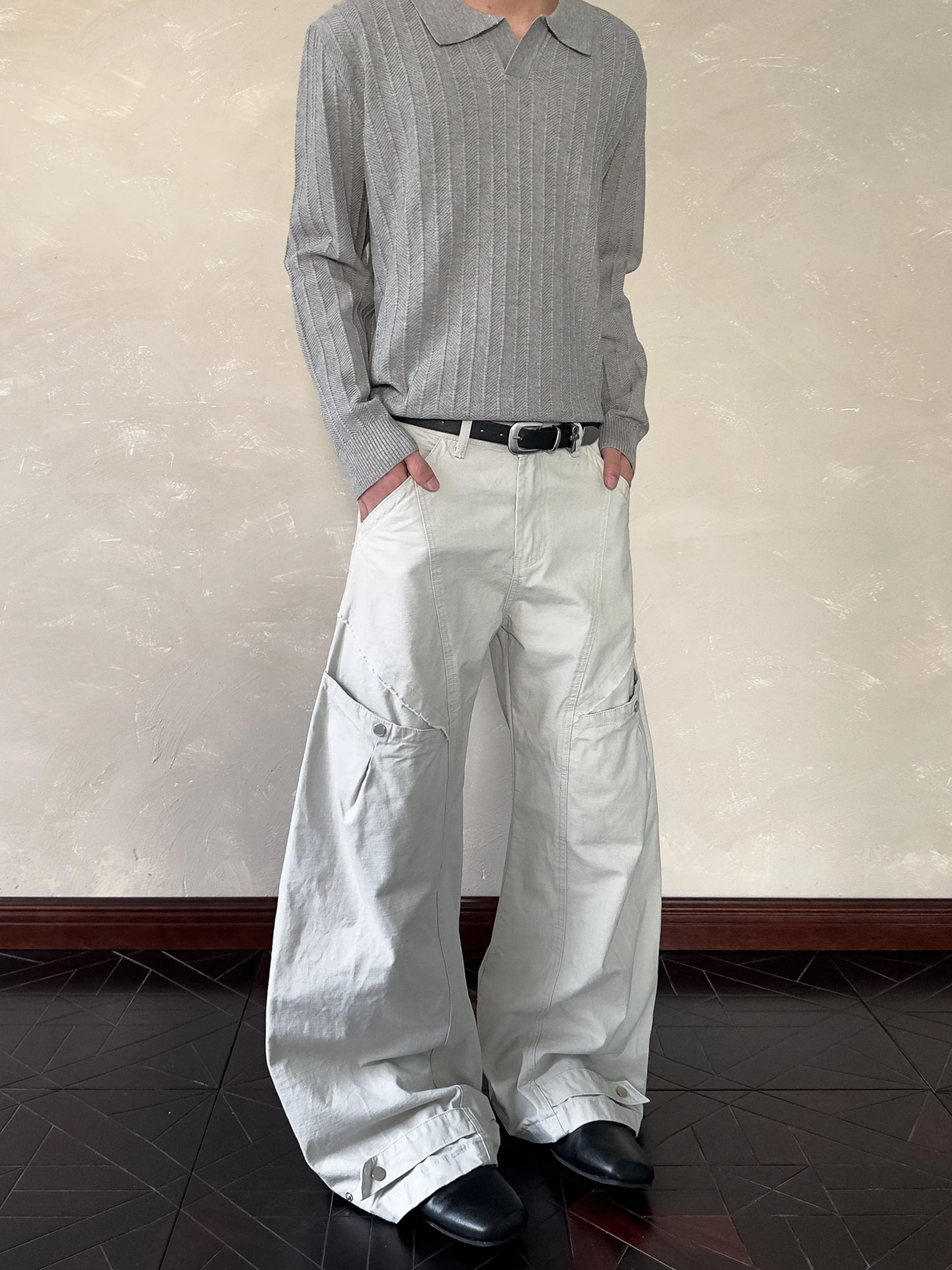 Мужская рабочая одежда в американском стиле ретро, брюки CleanFit, прямые брюки с микро-клеш, повседневные брюки, дизайн с ножом, молодежные джинсы для отдыха
Мужская рабочая одежда в американском стиле ретро, брюки CleanFit, прямые брюки с микро-клеш, повседневные брюки, дизайн с ножом, молодежные джинсы для отдыха