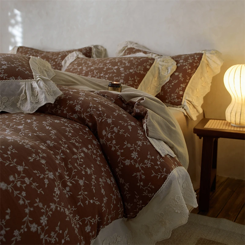 Vintage French Floral Ruffles 100% Cotton Double Yarn Queen King Size Bedding Set Duvet Cover Flat/Fitted Sheet Pillowcases 4Pcs
Vintage French Floral Ruffles 100% Cotton Double Yarn Queen King Size Bedding Set Duvet Cover Flat/Fitted Sheet Pillowcases 4Pcs