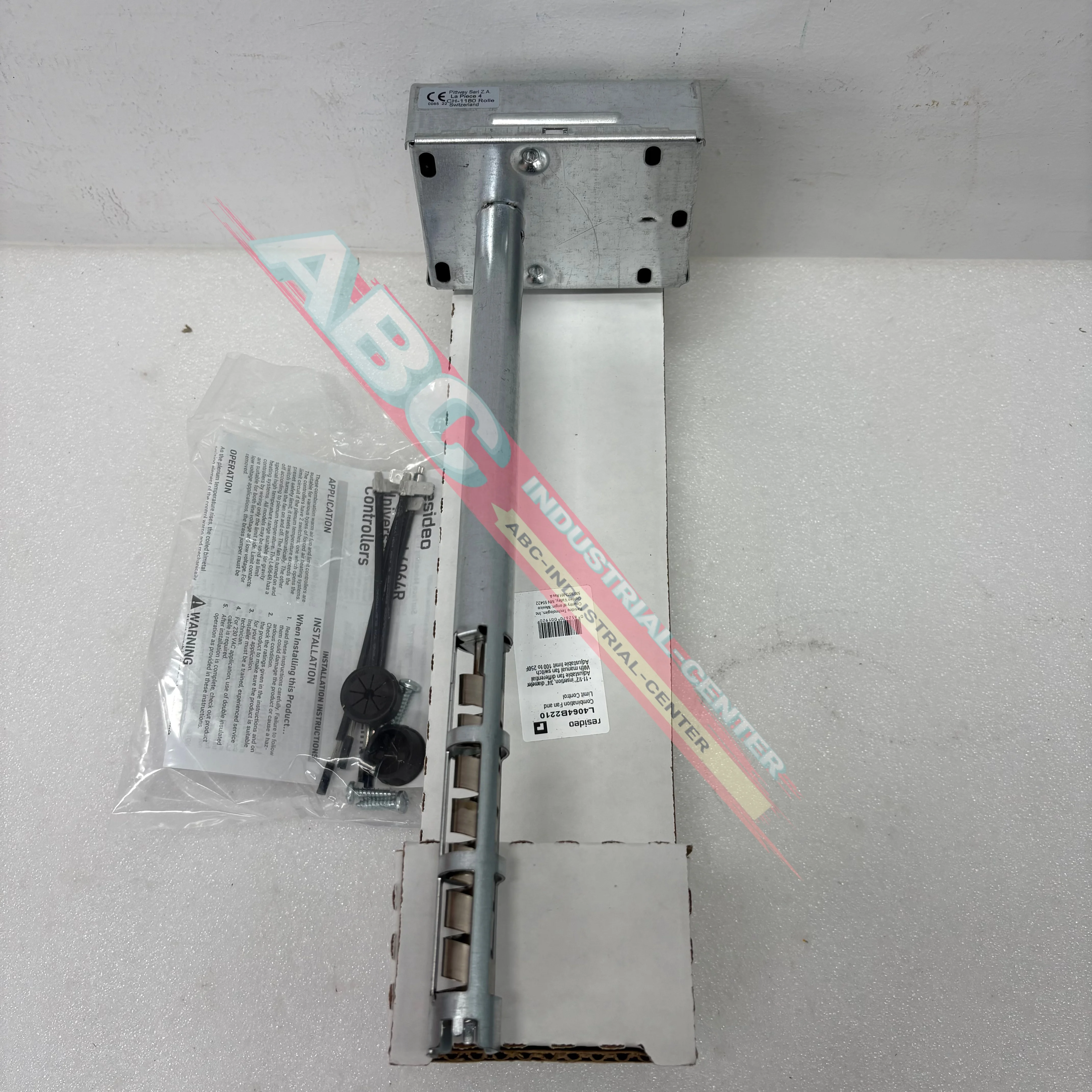 Новый оригинальный вентилятор высокотемпературный автоматический выключатель сигнализации L4064B2210
Новый оригинальный вентилятор высокотемпературный автоматический выключатель сигнализации L4064B2210