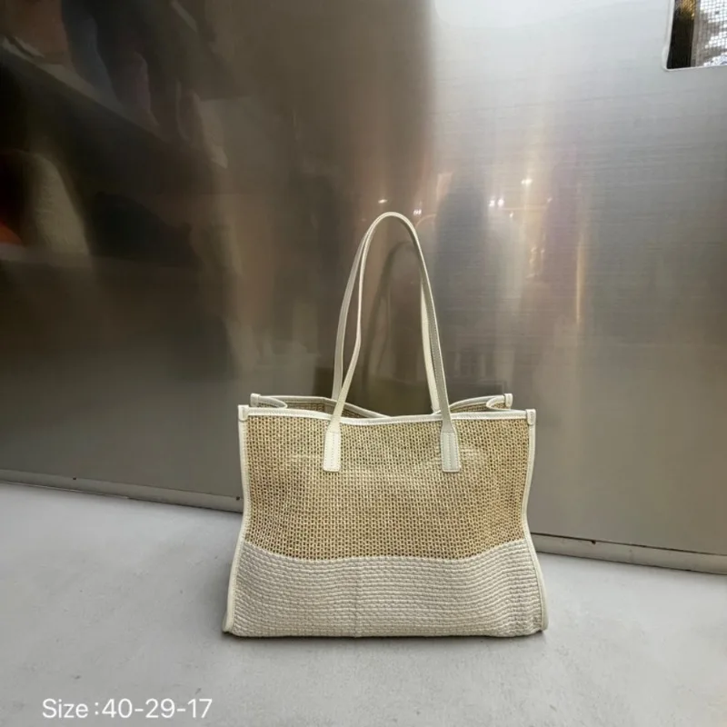 Large Capacity Straw Woven Bag Women's 2026 New Fashion Casual Simple Niche Retro Tote Tide Simple Versatile Premium
Large Capacity Straw Woven Bag Women's 2026 New Fashion Casual Simple Niche Retro Tote Tide Simple Versatile Premium