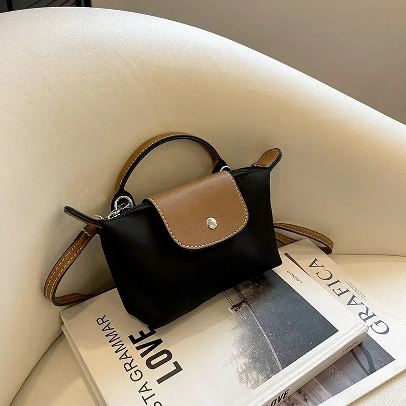 Ladies Handbag Shoulder Option Made of Premium Leather Popular Classic Elegant From Luxury Brand Famous Designer Durable
Ladies Handbag Shoulder Option Made of Premium Leather Popular Classic Elegant From Luxury Brand Famous Designer Durable