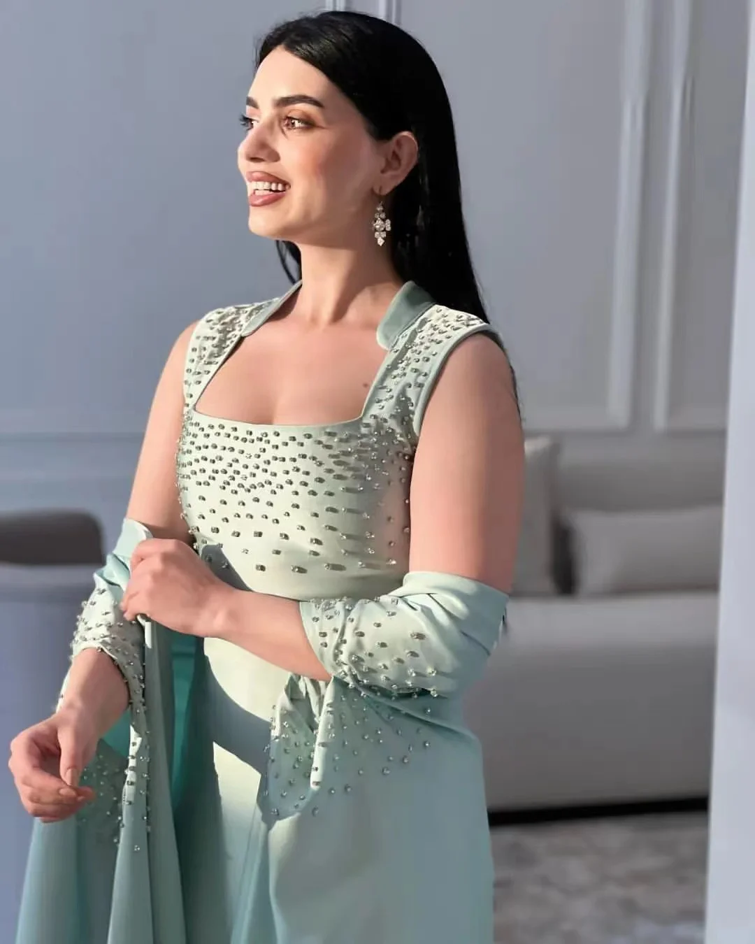 AsaNagi Mint Green Satin Evening Dresses Sleeveless With Cape Beads Prom Dress Saudi Arabic Women Formal Party Gowns 2023
AsaNagi Mint Green Satin Evening Dresses Sleeveless With Cape Beads Prom Dress Saudi Arabic Women Formal Party Gowns 2023
