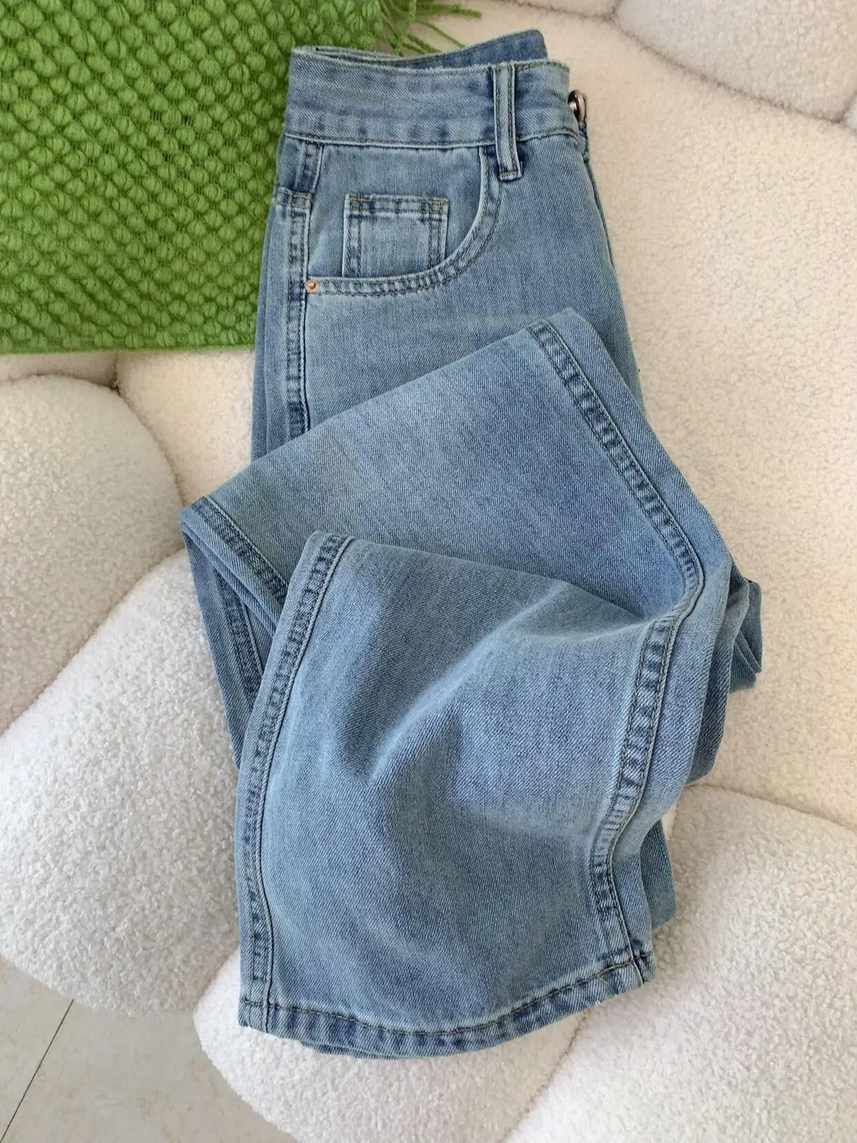 High Waist Straight Leg Jeans Women's Loose Fit Versatile Slimming Wide Leg Long Pants Casual Spring Cotton Denim Skinnies
High Waist Straight Leg Jeans Women's Loose Fit Versatile Slimming Wide Leg Long Pants Casual Spring Cotton Denim Skinnies