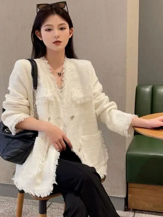 Женское весеннее пальто больших размеров с V-образным вырезом из твида для похудения, универсальное модное длинное женское пальто Sve Jaet Retro Sle
Женское весеннее пальто больших размеров с V-образным вырезом из твида для похудения, универсальное модное длинное женское пальто Sve Jaet Retro Sle