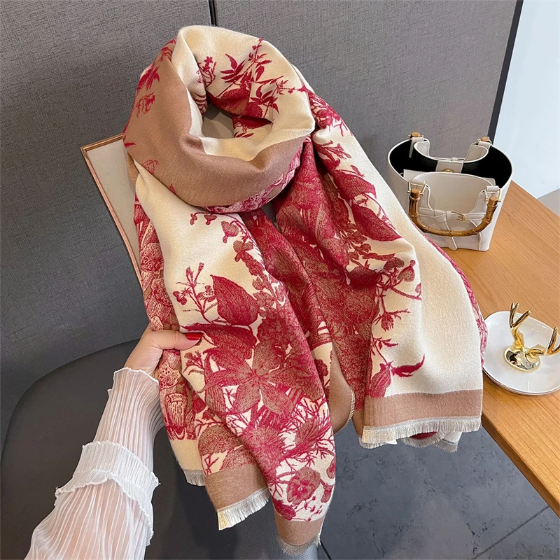 Женский зимний шарф, кашемировые шали и накидки из пашмины, Bufandas, теплые толстые шарфы с цветочным принтом, одеяло для женщин, новинка 2023 года
Женский зимний шарф, кашемировые шали и накидки из пашмины, Bufandas, теплые толстые шарфы с цветочным принтом, одеяло для женщин, новинка 2023 года