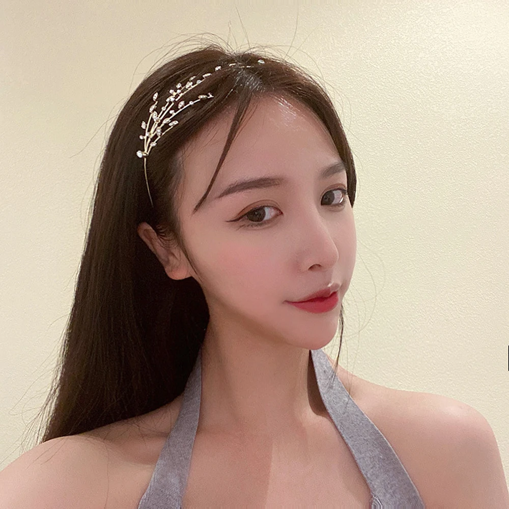Elegant Hair Accessories Hair Hoop Rhinestone Non-slip Girls Braided Tool Crystal Hairbands Star Headband Hollow Leaves
Elegant Hair Accessories Hair Hoop Rhinestone Non-slip Girls Braided Tool Crystal Hairbands Star Headband Hollow Leaves