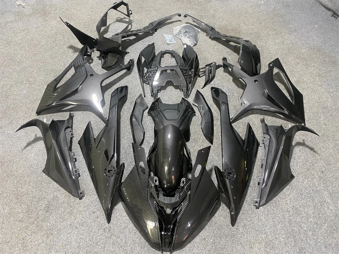 Комплект обтекателей подходит для M1000RR S1000rr 2019 2020 2021 2022 Комплект кузова 19 20 22 Высококачественная краска из углеродного волокна
Комплект обтекателей подходит для M1000RR S1000rr 2019 2020 2021 2022 Комплект кузова 19 20 22 Высококачественная краска из углеродного волокна