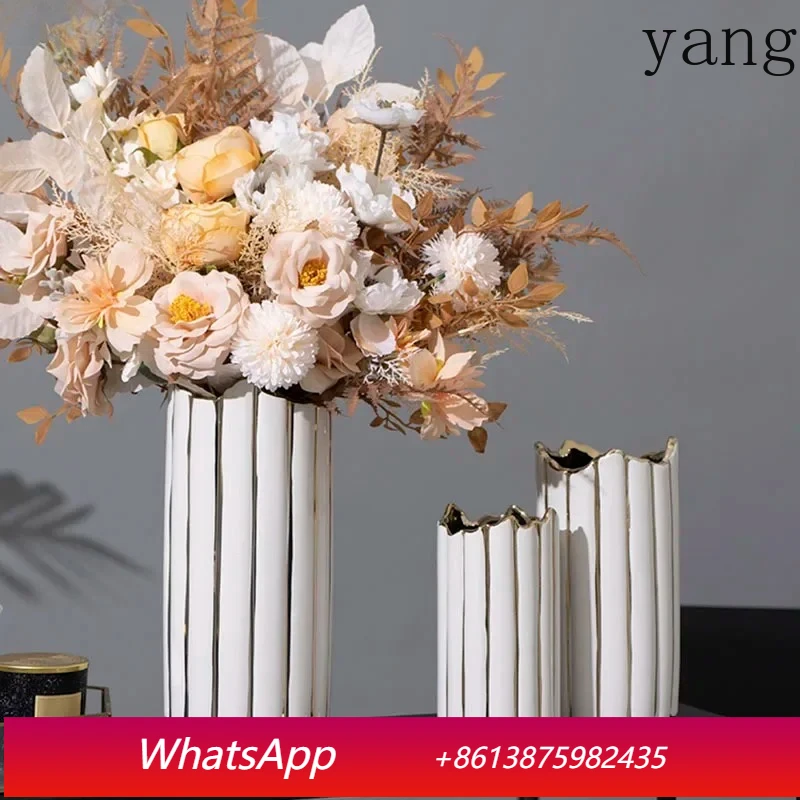 Gold-plated painted ceramic vase, desk decoration, floral arrangement, Nordic home decoration
Gold-plated painted ceramic vase, desk decoration, floral arrangement, Nordic home decoration