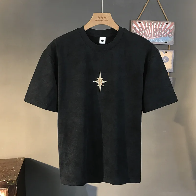 Summer Black Short sleeved T-shirt for Men 2025 New High end Printed Trendy Brand Loose Breathable Casual Retro Top
Summer Black Short sleeved T-shirt for Men 2025 New High end Printed Trendy Brand Loose Breathable Casual Retro Top