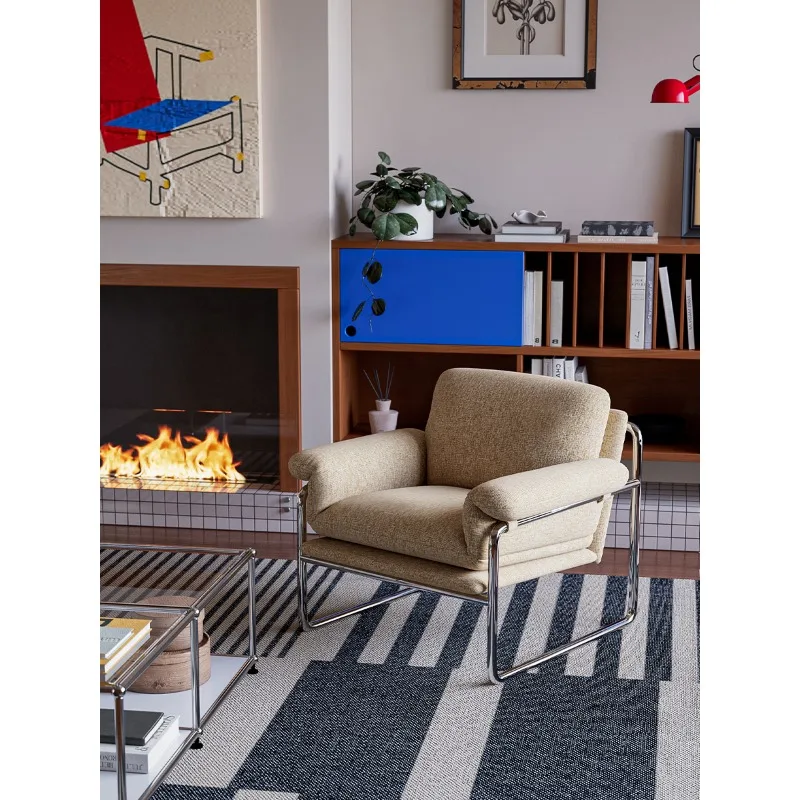 Medieval Bauhaus style designer high sense living room casual single sofa chair
Medieval Bauhaus style designer high sense living room casual single sofa chair