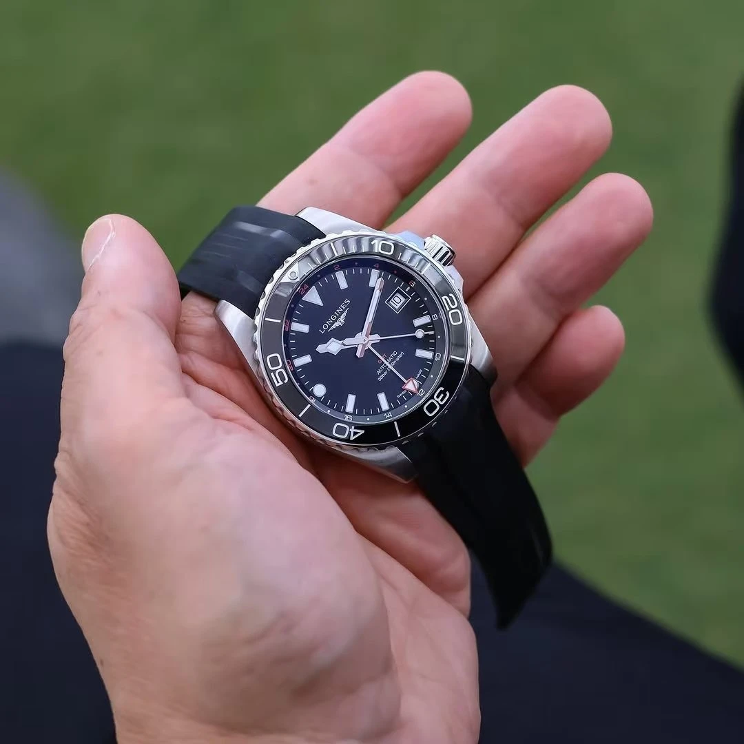 Fit For Longines Conquest GMT L3.790/890 FKM Rubber Watch Strap For 41mm/43mm Dial 21mm 22mm Watch Band
Fit For Longines Conquest GMT L3.790/890 FKM Rubber Watch Strap For 41mm/43mm Dial 21mm 22mm Watch Band