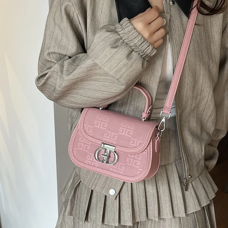 2025 Новая высококачественная женская кожаная сумка через плечо, роскошный бренд, известный дизайнер, простой Париж, винтаж
2025 Новая высококачественная женская кожаная сумка через плечо, роскошный бренд, известный дизайнер, простой Париж, винтаж