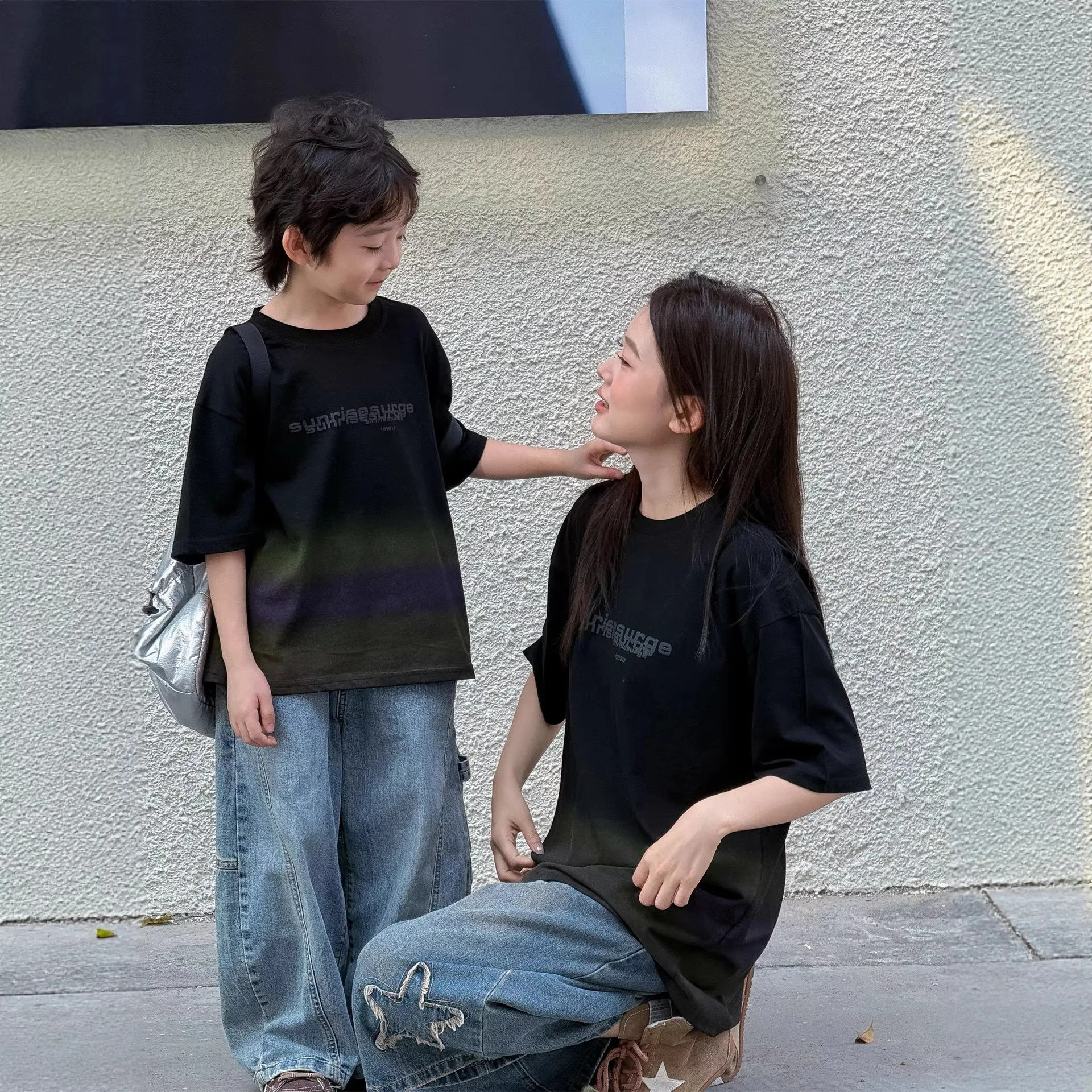 2026 Summer Mommy and Me Matching Ombre Tie-Dye Tee Family Outfit Casual Short Sleeve Cotton T-Shirt for Mom Dad Daughter Son
2026 Summer Mommy and Me Matching Ombre Tie-Dye Tee Family Outfit Casual Short Sleeve Cotton T-Shirt for Mom Dad Daughter Son