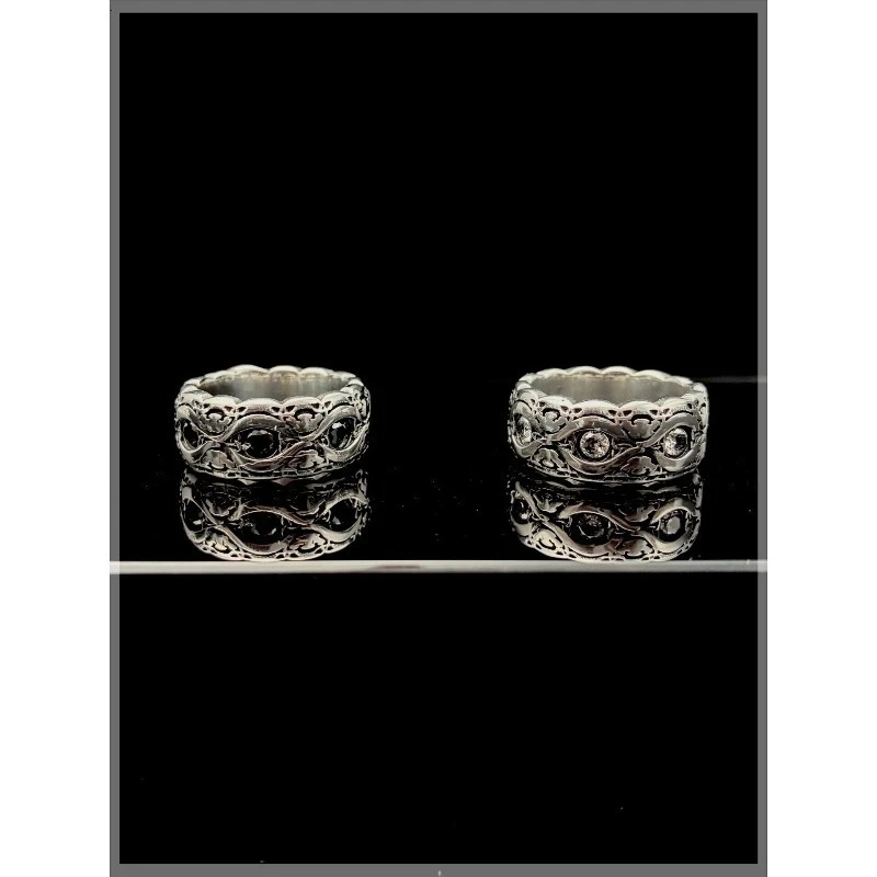 Court Flower Stone" Retro Ring Bohemian Style Boys Versatile Simple Niche Trend Fashion Personality
Court Flower Stone" Retro Ring Bohemian Style Boys Versatile Simple Niche Trend Fashion Personality