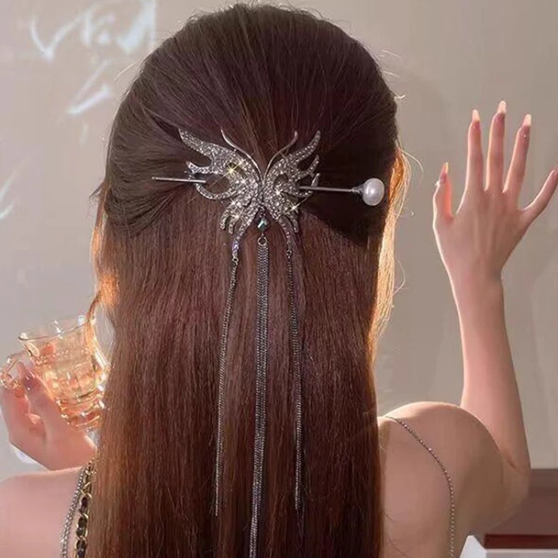 Female Butterfly Pearl Tassel Rhinestone Hair Sticks for Women Ladies 2025 New Headwear Chinese Style Hair Clip Accessories
Female Butterfly Pearl Tassel Rhinestone Hair Sticks for Women Ladies 2025 New Headwear Chinese Style Hair Clip Accessories