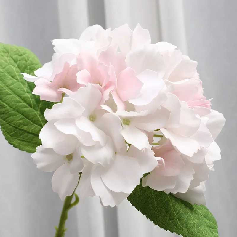 5pcs Hand-feel Moisturizing Hydrangea Real Touch Artificial Flowers Bridal Bouquet Wedding Home Room Decor Fake Flower Hydrangea
5pcs Hand-feel Moisturizing Hydrangea Real Touch Artificial Flowers Bridal Bouquet Wedding Home Room Decor Fake Flower Hydrangea