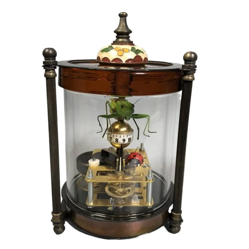 Винтажные механические часы, классические часы Cloisonome из чистой меди, украшение дома в европейском стиле в стиле ретро для элегантных интерьера
Винтажные механические часы, классические часы Cloisonome из чистой меди, украшение дома в европейском стиле в стиле ретро для элегантных интерьера