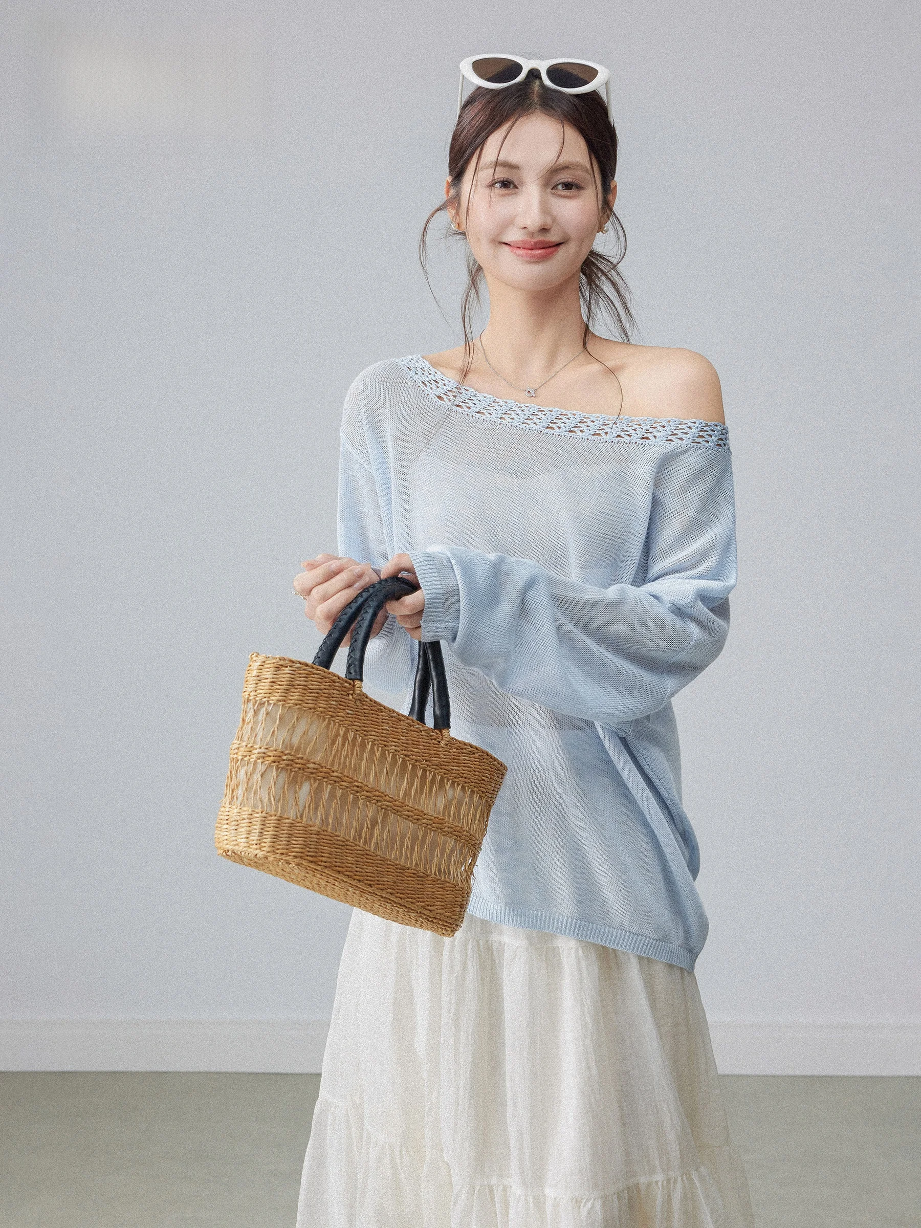 Zhang Dou Dou Women's Lazy Style Knitted Hollow out Shoulder Top Spring Summer 2026 New Design Casual Comfortable Long Sleeve...
Zhang Dou Dou Women's Lazy Style Knitted Hollow out Shoulder Top Spring Summer 2026 New Design Casual Comfortable Long Sleeve...