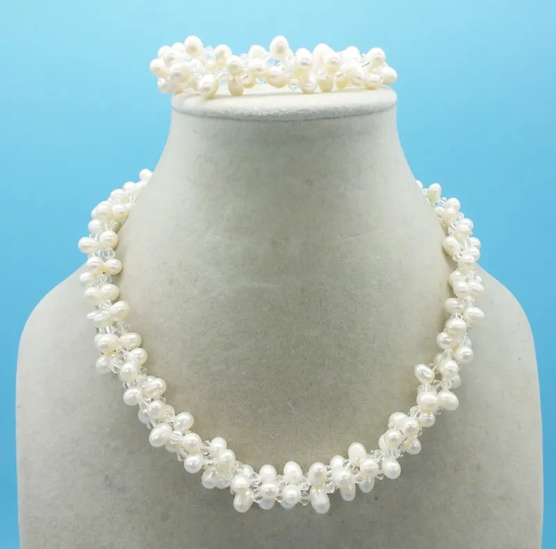 Classic wedding necklace, 3 strands of natural white pearl crystal necklace. Bracelet ( Bracelet 7.5- necklace 18")
Classic wedding necklace, 3 strands of natural white pearl crystal necklace. Bracelet ( Bracelet 7.5- necklace 18")