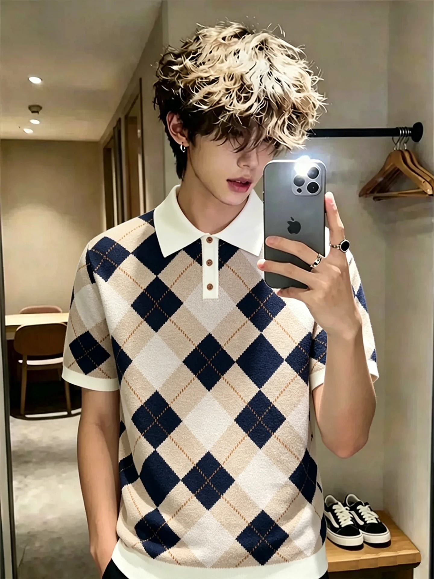 British Style Contrast Color Knitted Shirt Men's Short Sleeve Turn-down Collar Summer T-shirt Youthful Polyester Blend
British Style Contrast Color Knitted Shirt Men's Short Sleeve Turn-down Collar Summer T-shirt Youthful Polyester Blend