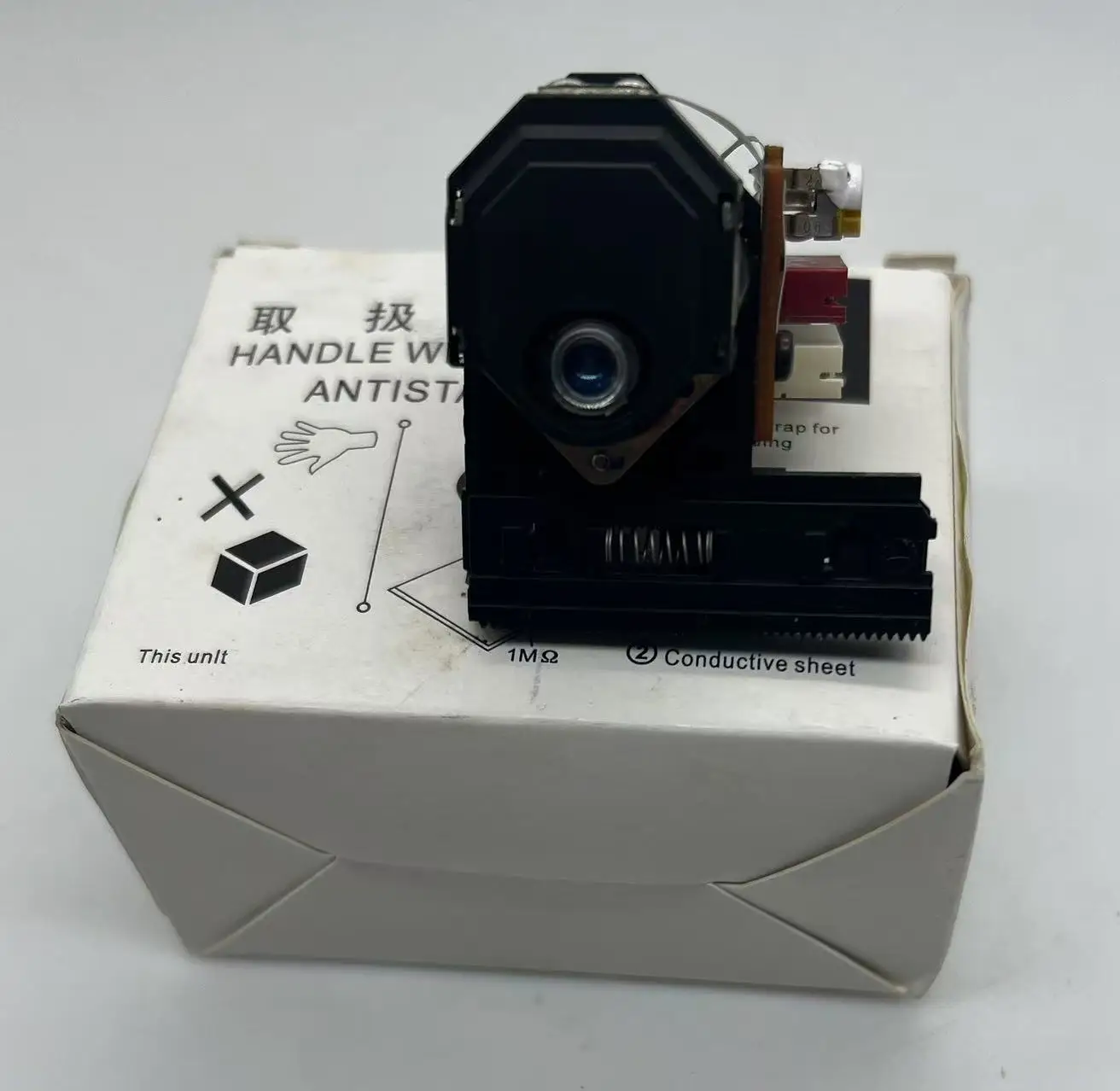 Replacement for DENON DCD-650 DCD650 DCD 650 Radio CD Player Laser Head Lens Optical Pick-ups Bloc Optique Repair Parts
Replacement for DENON DCD-650 DCD650 DCD 650 Radio CD Player Laser Head Lens Optical Pick-ups Bloc Optique Repair Parts