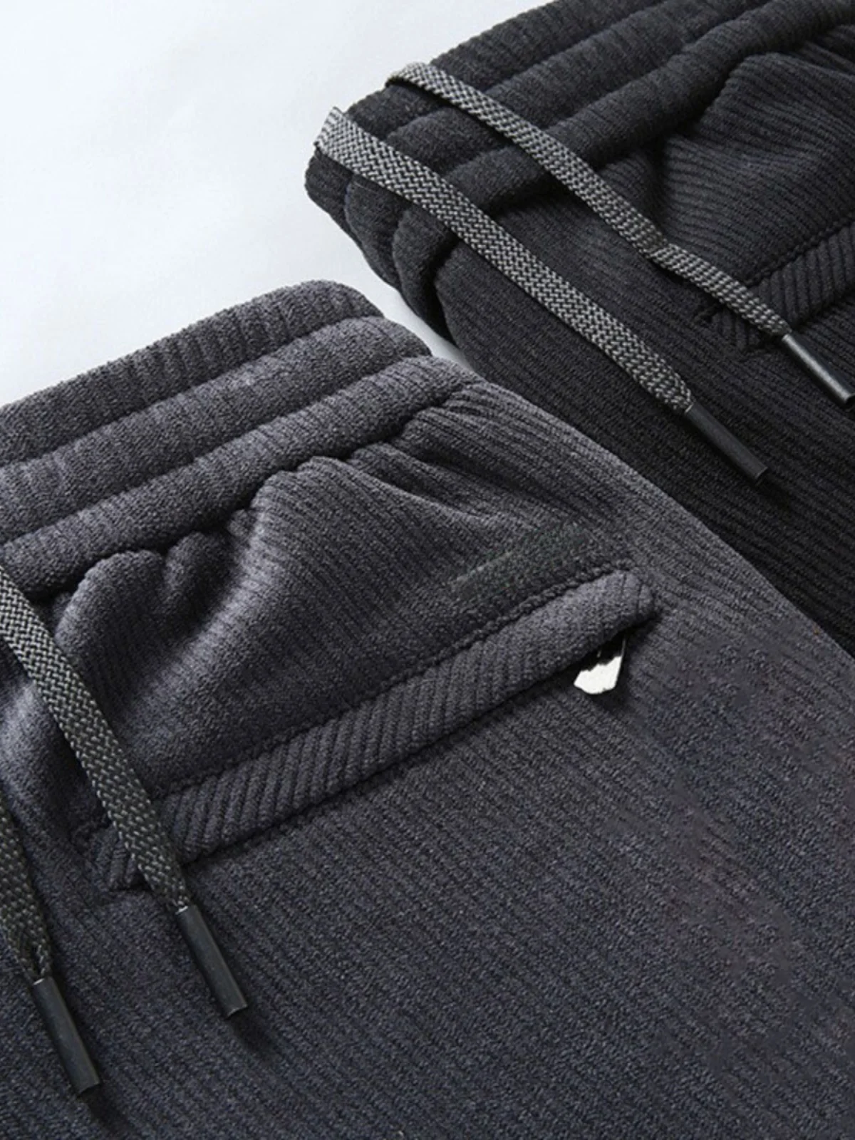 Весенне-летние тонкие вельветовые брюки для мужчин: прямые, свободные, повседневные, деловые, однотонные, длинные, модные, в городском стиле
Весенне-летние тонкие вельветовые брюки для мужчин: прямые, свободные, повседневные, деловые, однотонные, длинные, модные, в городском стиле