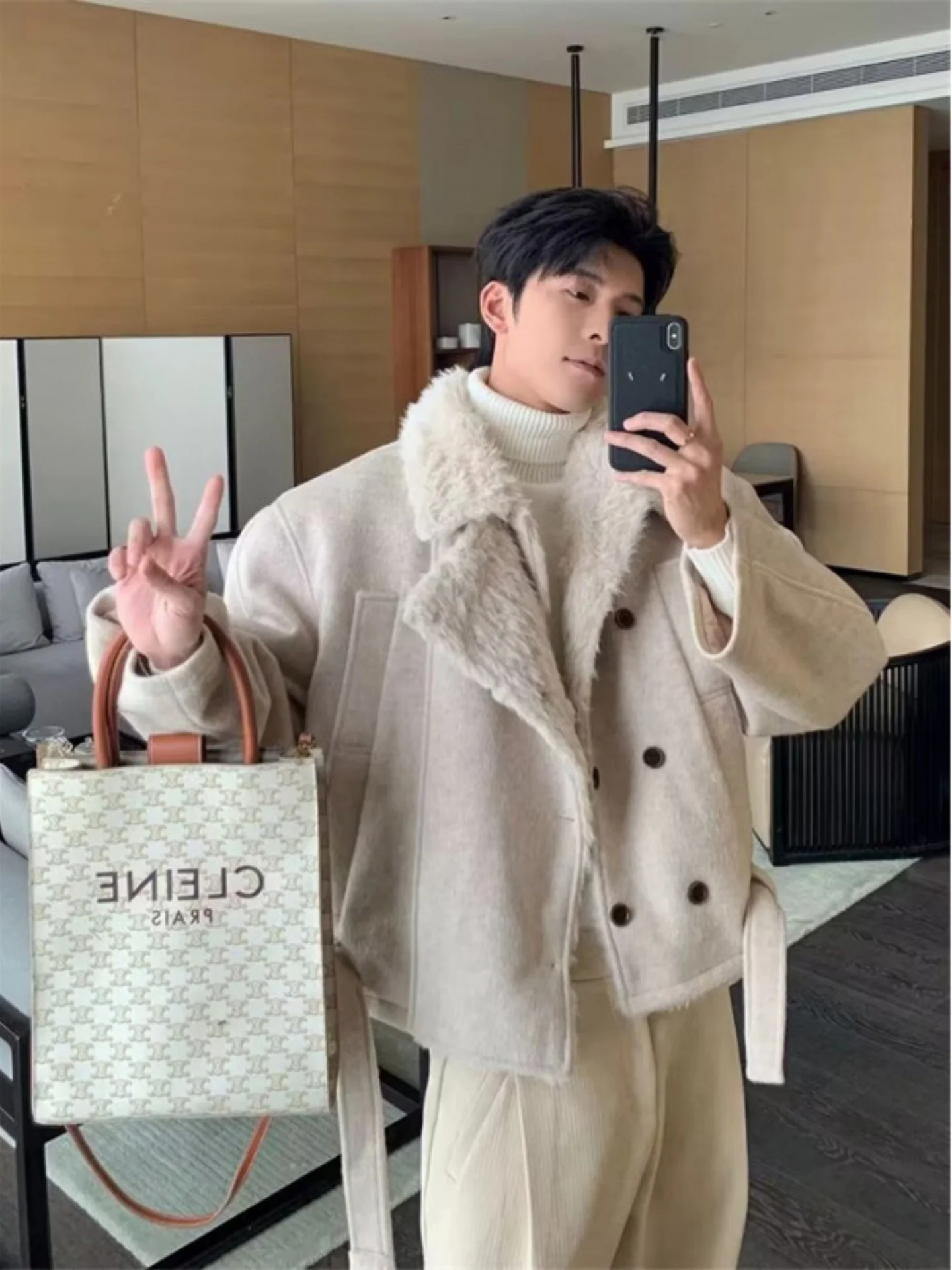 Мужское двубортное шерстяное пальто: осенне-зимняя модная роскошная легкая хлопковая куртка для молодежи, теплая и стильная
Мужское двубортное шерстяное пальто: осенне-зимняя модная роскошная легкая хлопковая куртка для молодежи, теплая и стильная