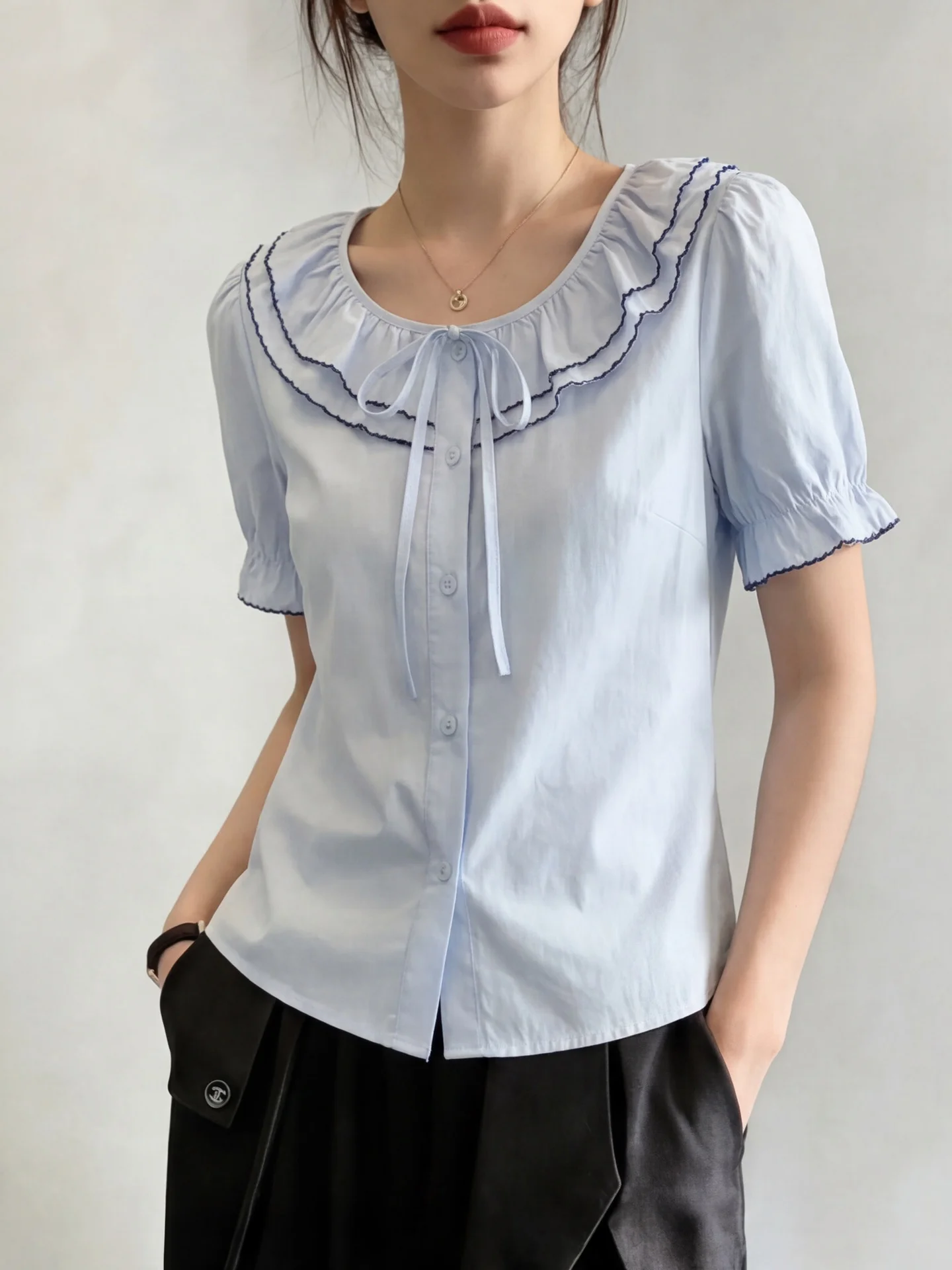 Blue Women's Bubble Sleeve Shirt Summer Trend Korean Style round Neck Short Sleeve Single Button Loose Fit Breathable Casual Top
Blue Women's Bubble Sleeve Shirt Summer Trend Korean Style round Neck Short Sleeve Single Button Loose Fit Breathable Casual Top