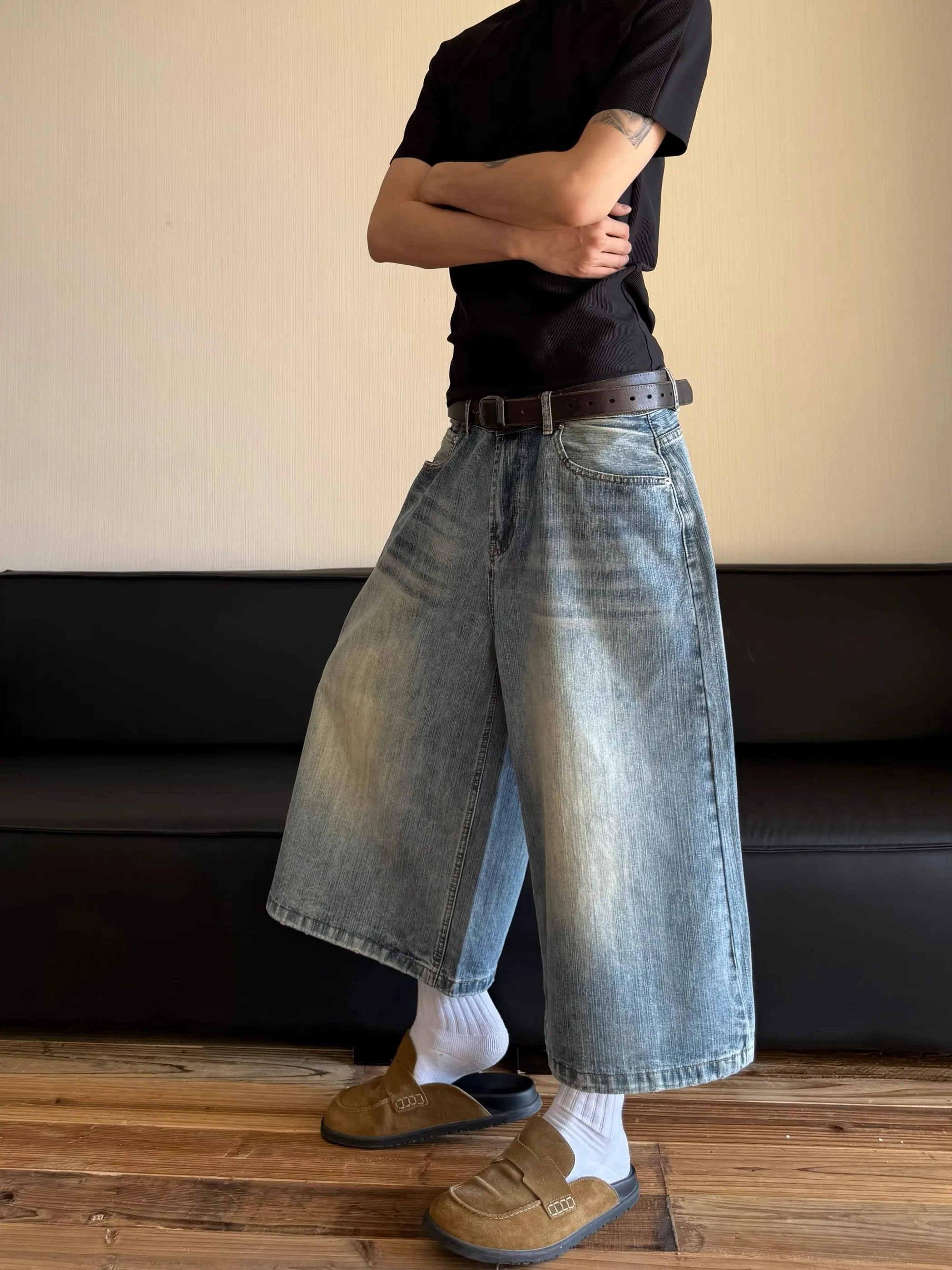 Мужские джинсы в американском ретро-стиле с бамбуковой текстурой, модные, свободные, широкие, с удлиненными штанинами, повседневные
Мужские джинсы в американском ретро-стиле с бамбуковой текстурой, модные, свободные, широкие, с удлиненными штанинами, повседневные