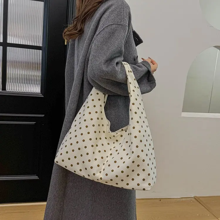 Stylish Polka Dot Corduroy Tote Bag for Women - Minimalist Textured Underarm Shoulder Purse, All-Match Daily Bag
Stylish Polka Dot Corduroy Tote Bag for Women - Minimalist Textured Underarm Shoulder Purse, All-Match Daily Bag