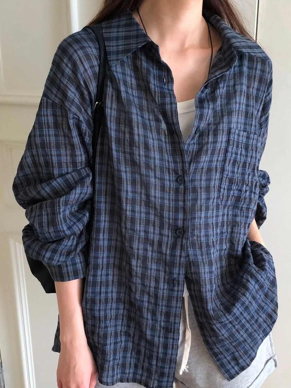 Loose Fit Korean Style Long Sleeve Plaid Open Cardigan Casual Shirt Outerwear Women's Lazy Style Top Buttoned Plaid Design
Loose Fit Korean Style Long Sleeve Plaid Open Cardigan Casual Shirt Outerwear Women's Lazy Style Top Buttoned Plaid Design
