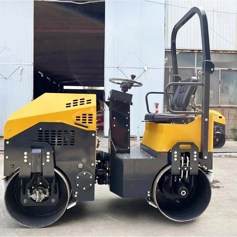 Seat-mounted double-wheel small road roller asphalt pavement single-wheel double-wheel diesel vibration compaction machinery
Seat-mounted double-wheel small road roller asphalt pavement single-wheel double-wheel diesel vibration compaction machinery