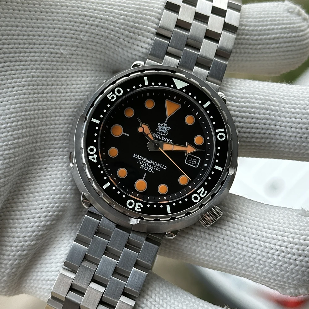 STEELDIVE Official SD1975T Black Dial Ceramic bezel Sapphire Glass 300m 47.5MM Steel Case NH35 Automatic Tuna Mens Dive Watch
STEELDIVE Official SD1975T Black Dial Ceramic bezel Sapphire Glass 300m 47.5MM Steel Case NH35 Automatic Tuna Mens Dive Watch