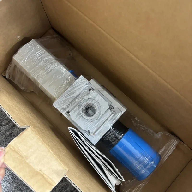 2026 Brand New Original Fes-to JMFH-5-1/2 10166 JMFH-5-1/4 10410 Solenoid Valve
2026 Brand New Original Fes-to JMFH-5-1/2 10166 JMFH-5-1/4 10410 Solenoid Valve