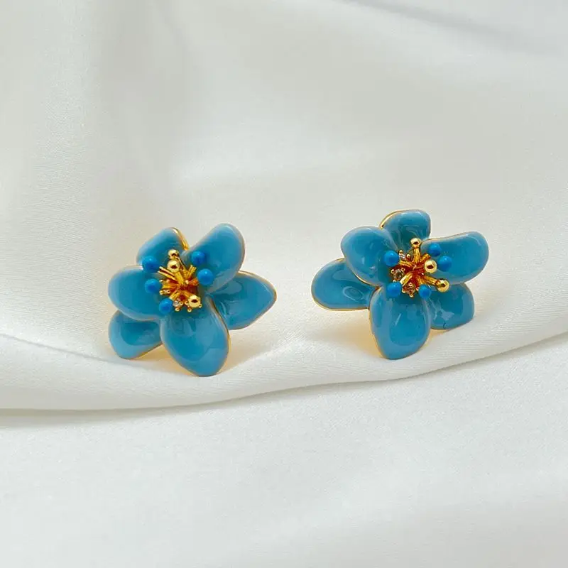 Bohemia Style Little Blue Enamel Flower Stud Earrings Handpainted Coloured Glaze Sweet Earrings Vintage Jewelry Piercing Jewelry
Bohemia Style Little Blue Enamel Flower Stud Earrings Handpainted Coloured Glaze Sweet Earrings Vintage Jewelry Piercing Jewelry