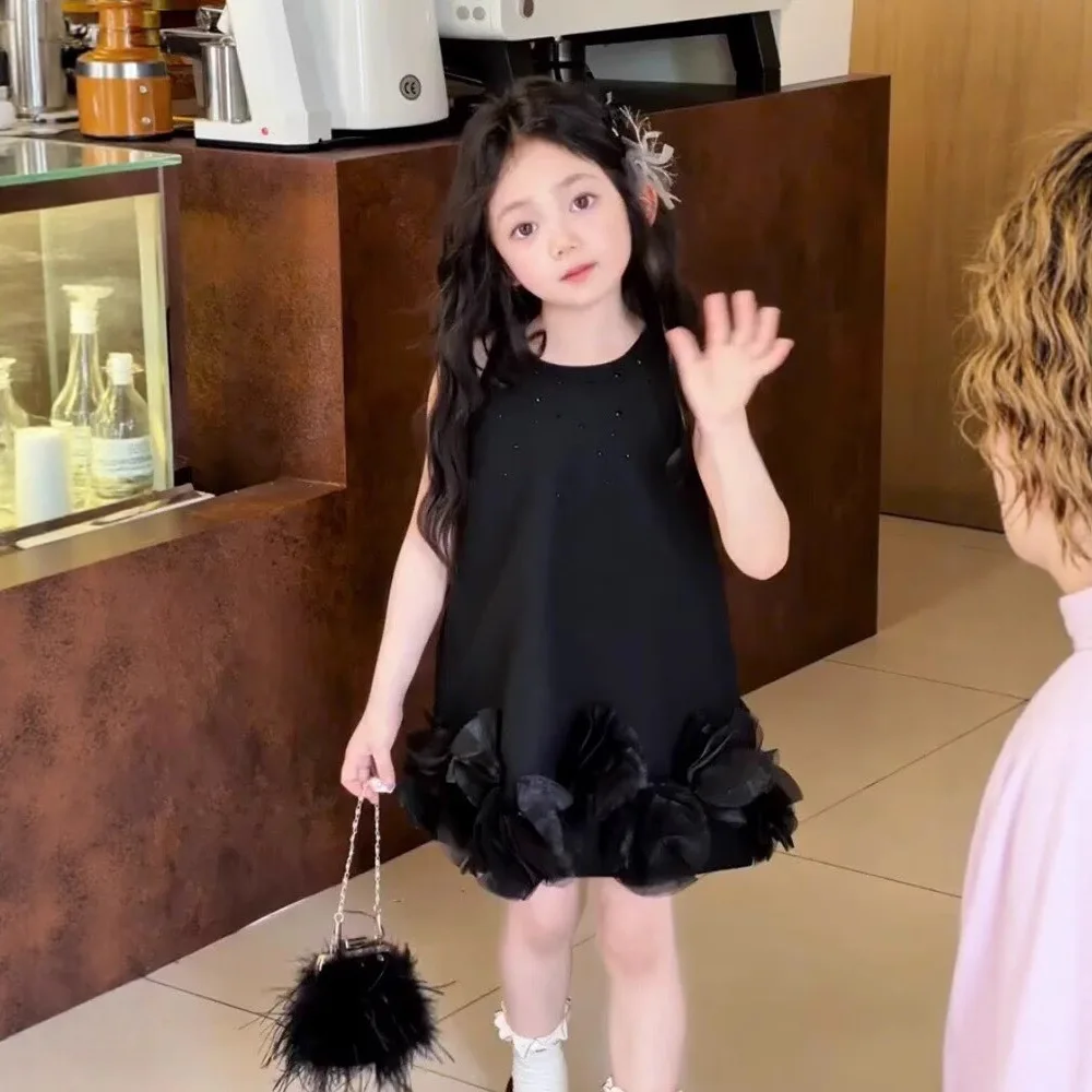 2026 Girl's Black Temperament Dress Summer Style Children's Vest Dress Fashionable Patchwork Flower Skirt
2026 Girl's Black Temperament Dress Summer Style Children's Vest Dress Fashionable Patchwork Flower Skirt
