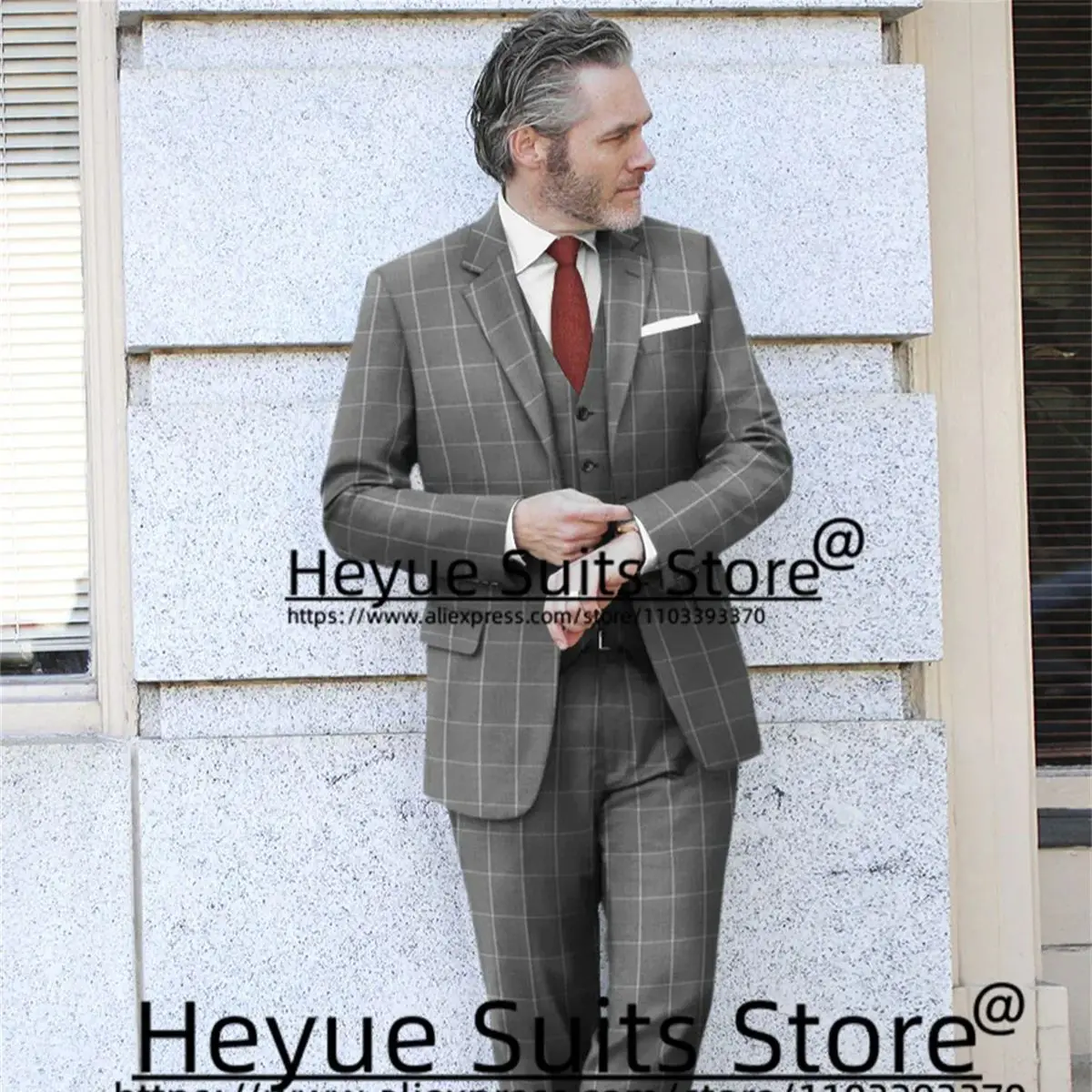 Classic Italian style Gray Plaid Suits For Men Slim Fit Tailor Made Groom Wedding Tuxedos 3Pieces Sets terno masculinos completo
Classic Italian style Gray Plaid Suits For Men Slim Fit Tailor Made Groom Wedding Tuxedos 3Pieces Sets terno masculinos completo