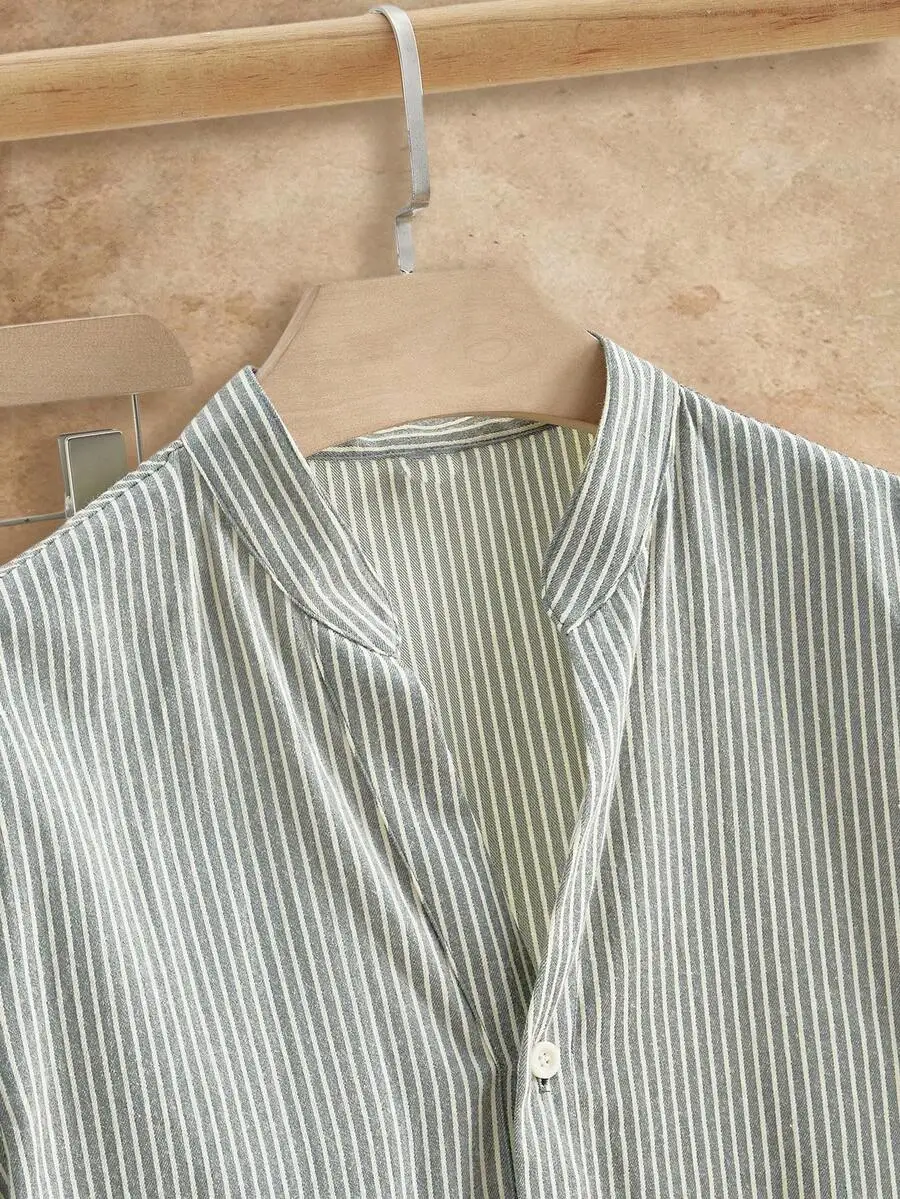 Manfinity VCAY 2pcs/Set Men Summer Cotton Blend Brushed Textured Plaid Casual Short Sleeve Shirt & Loose Linen Pants 2 Pieces
Manfinity VCAY 2pcs/Set Men Summer Cotton Blend Brushed Textured Plaid Casual Short Sleeve Shirt & Loose Linen Pants 2 Pieces