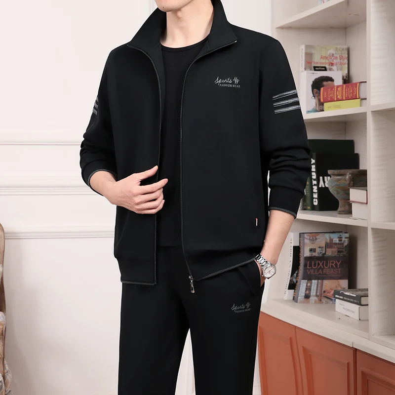 Свободный мужской спортивный костюм-тройка: новая весенняя коллекция, повседневная одежда для мужчин среднего возраста, удобный, дышащий полиэстер
Свободный мужской спортивный костюм-тройка: новая весенняя коллекция, повседневная одежда для мужчин среднего возраста, удобный, дышащий полиэстер