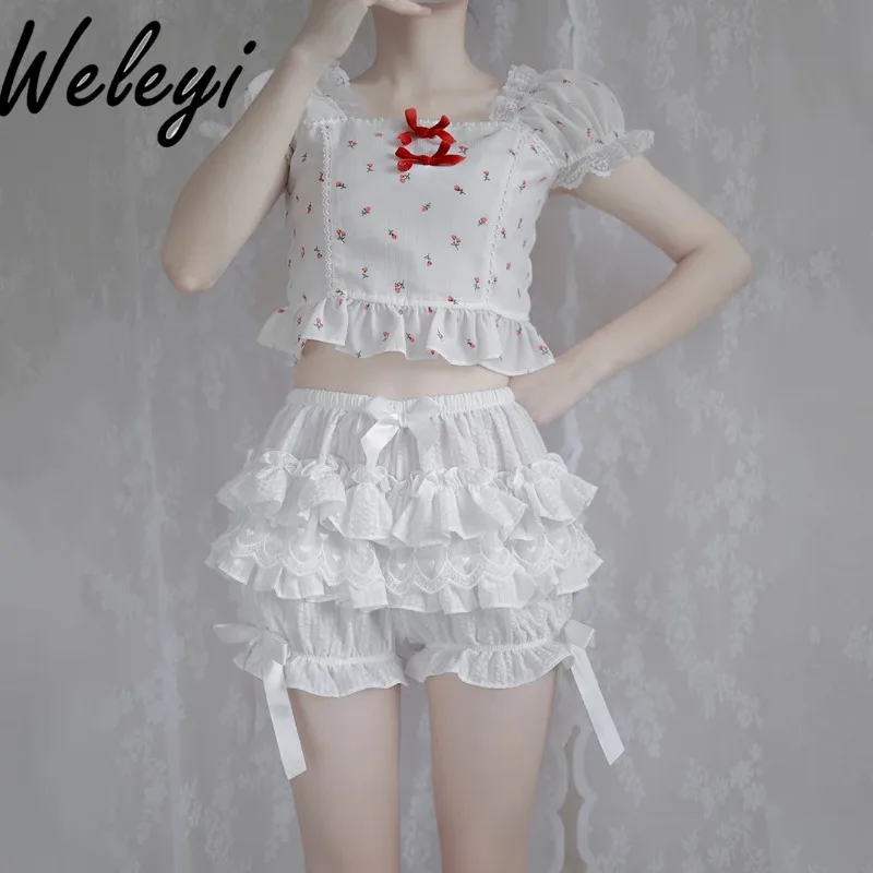 Japanese Lolita Women's Cute Shorts 2024 Spring and Autumn New Sweet Multi Layered Backing Popular Pumpkin Cake Pants for Women
Japanese Lolita Women's Cute Shorts 2024 Spring and Autumn New Sweet Multi Layered Backing Popular Pumpkin Cake Pants for Women