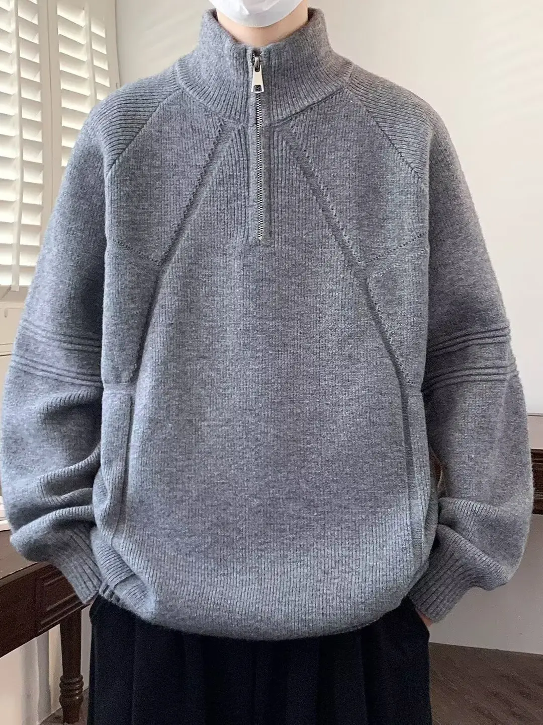 Мужской трикотажный свитер свободного кроя на молнии, однотонный, базовый слой, модный, осенне-зимняя новинка
Мужской трикотажный свитер свободного кроя на молнии, однотонный, базовый слой, модный, осенне-зимняя новинка