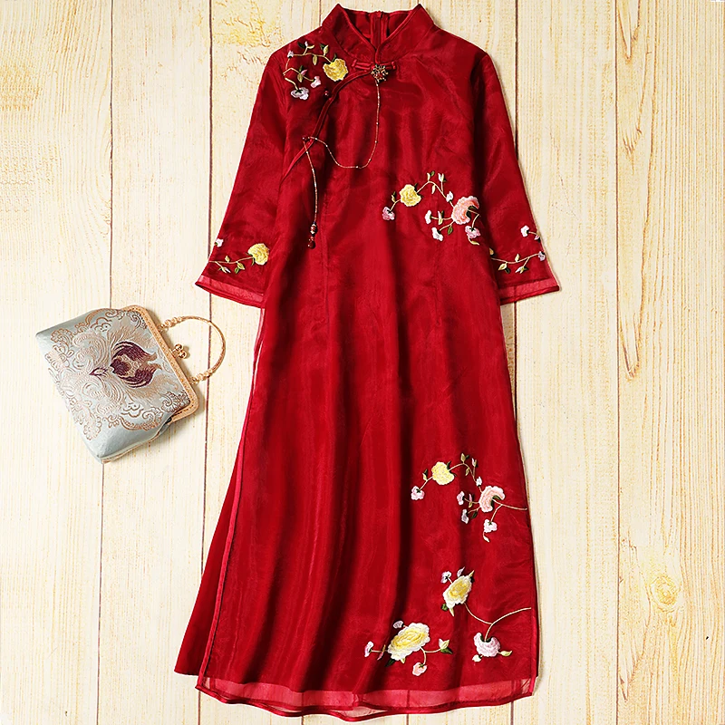 Red Qipao Modified Cheongsam Spring And Summer New Vintage Embroidery Ethnic Wind Slanting Button Ougen Yarn Dress
Red Qipao Modified Cheongsam Spring And Summer New Vintage Embroidery Ethnic Wind Slanting Button Ougen Yarn Dress