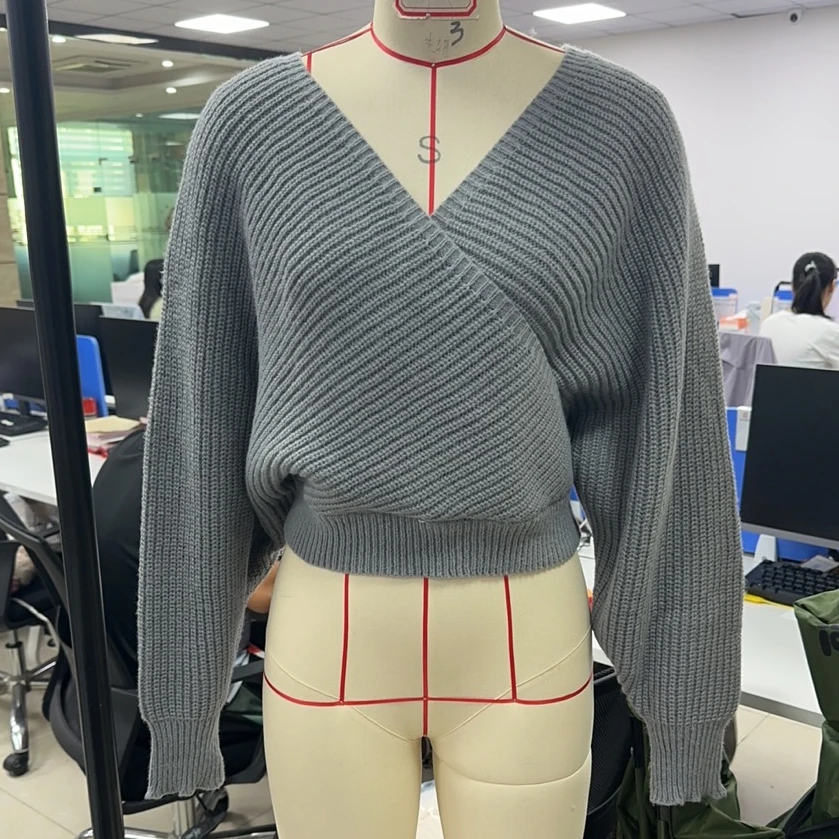 Элегантные женские свитера премиум-класса с перекрестным запахом и v-образным вырезом, однотонные вязаные топы с длинными рукавами и завязками сзади, пуловеры
Элегантные женские свитера премиум-класса с перекрестным запахом и v-образным вырезом, однотонные вязаные топы с длинными рукавами и завязками сзади, пуловеры